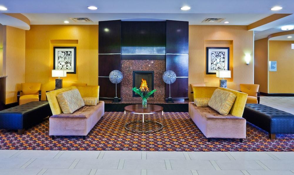 Holiday Inn Express Nashville-Opryland By Ihg Exterior photo