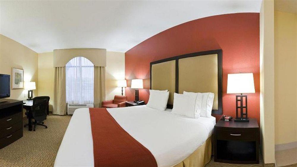Holiday Inn Express Nashville-Opryland By Ihg Exterior photo