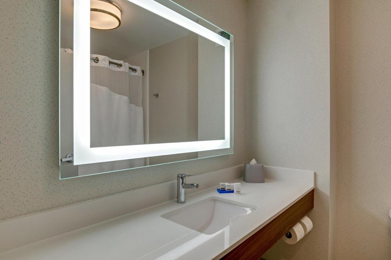 Holiday Inn Express Nashville-Opryland By Ihg Exterior photo