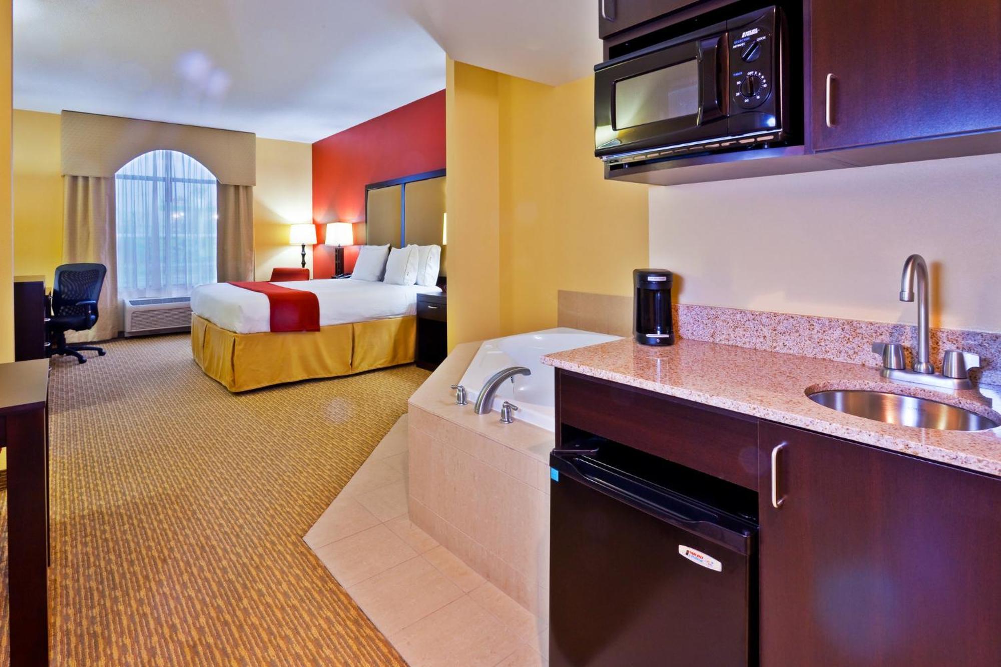 Holiday Inn Express Nashville-Opryland By Ihg Exterior photo